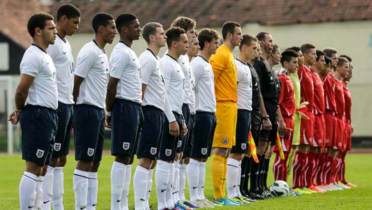 Fotó: TheFA.com - A képen az Anglia U19 válogatottja Svájcban